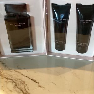 Narcisso Rodriguez For Her perfume set